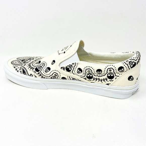 Vans Classic Slip On (Bandanas) Classic White Black Skulls Womens Shoes - Picture 3 of 5